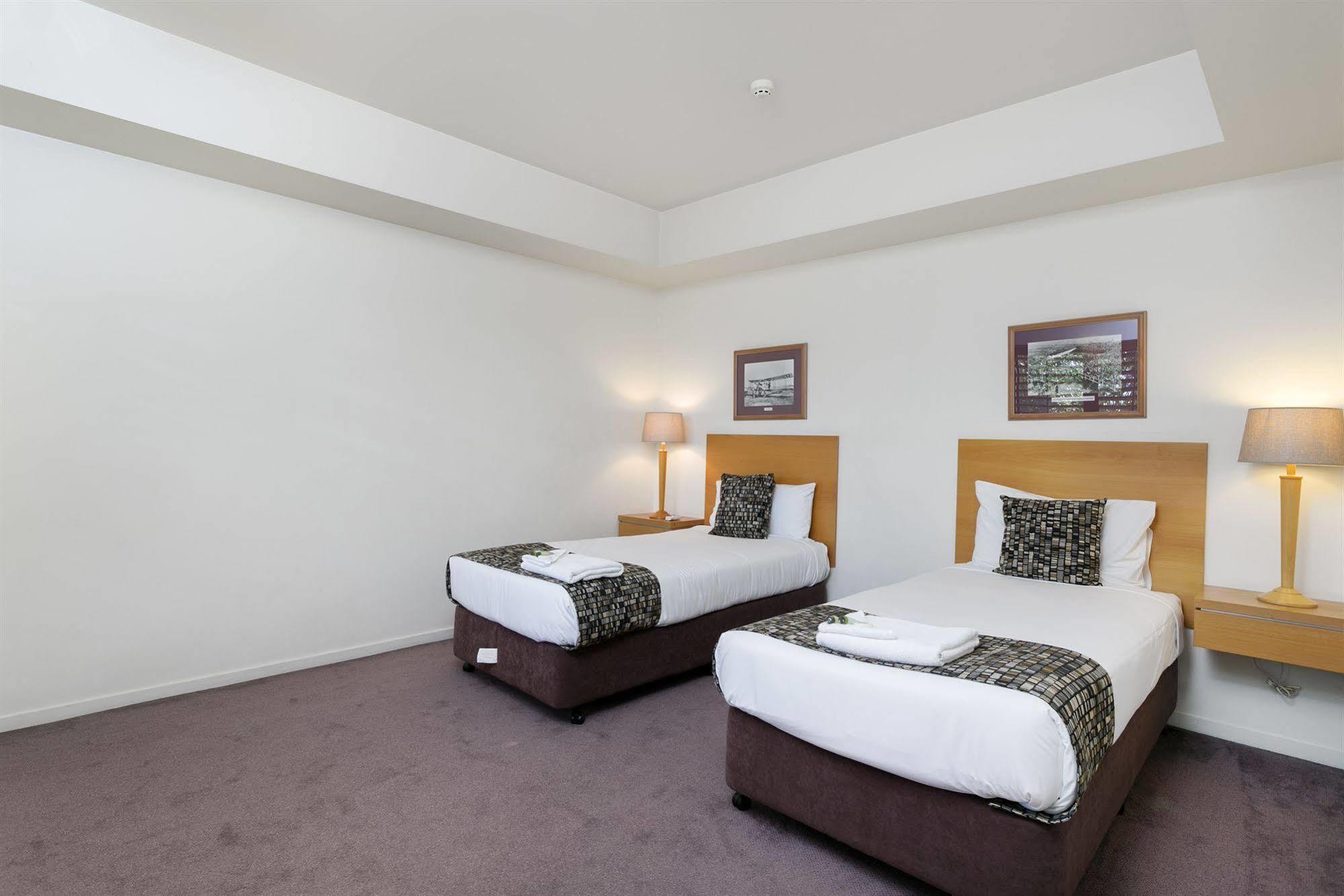 Kingsford Smith Motel Брисбен Экстерьер фото