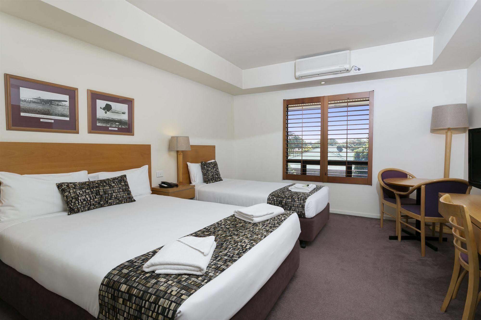 Kingsford Smith Motel Брисбен Экстерьер фото